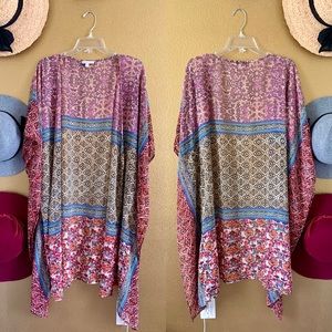 *Patrons of Peach Patterned Kimono Duster Throw*